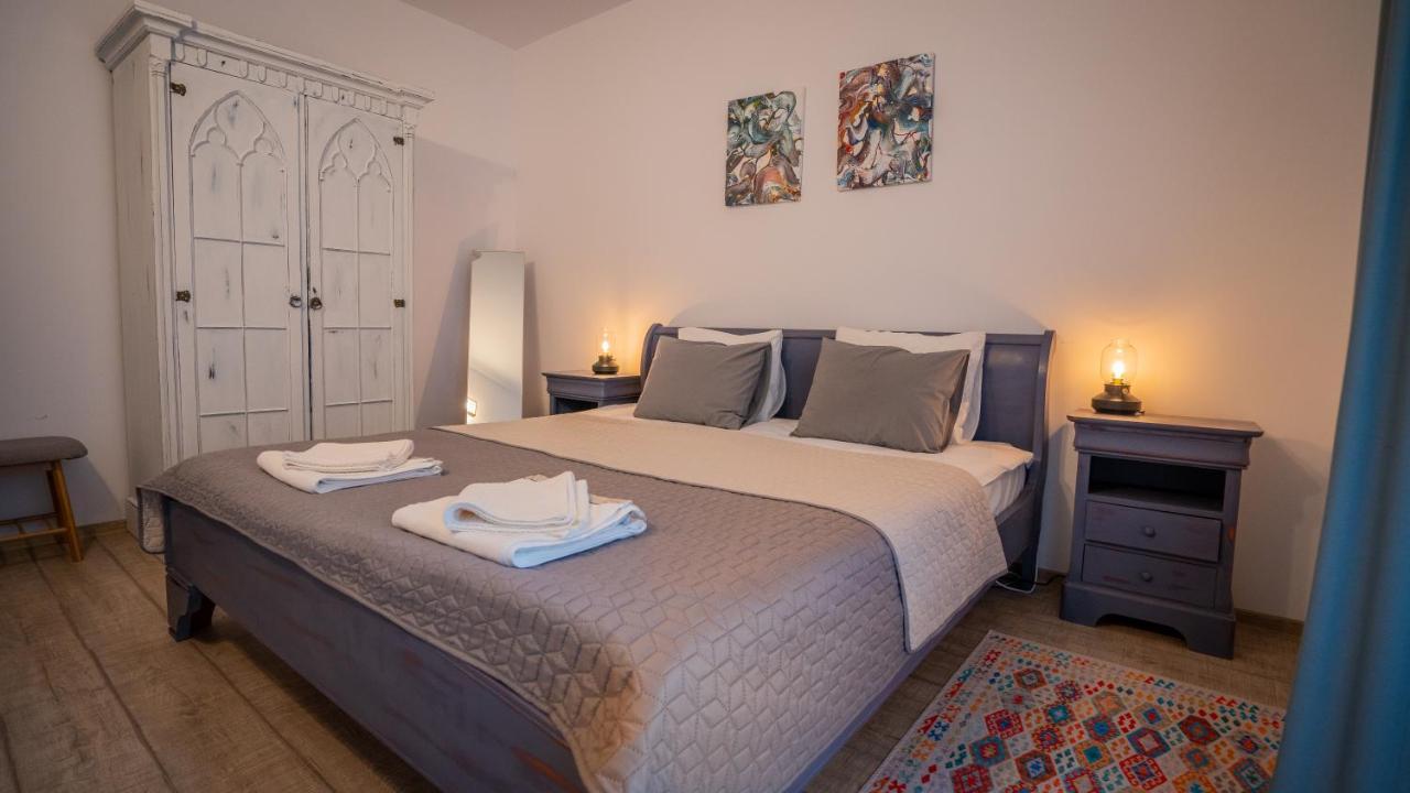 Family Treez Premium Apartments 포이아나브라소프 외부 사진