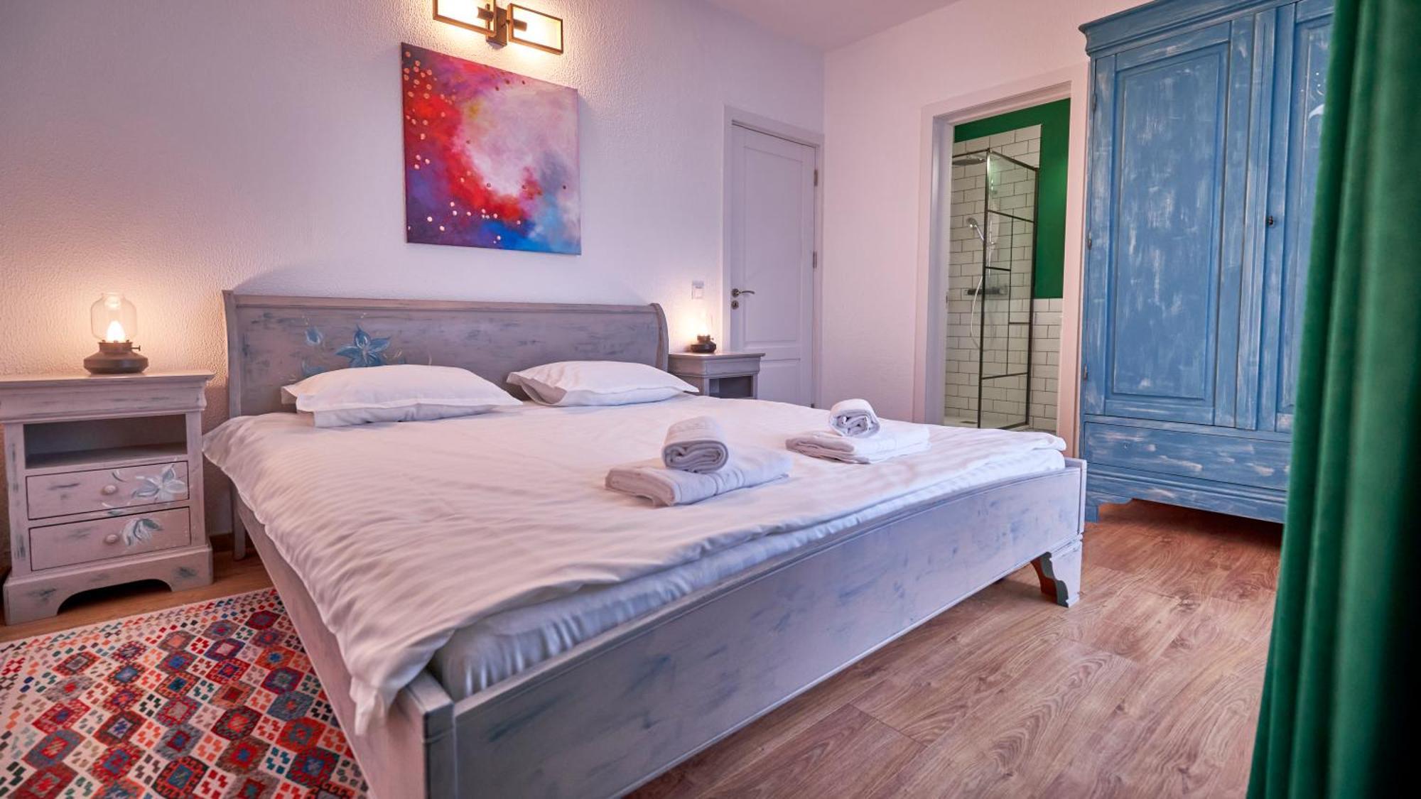Family Treez Premium Apartments 포이아나브라소프 외부 사진